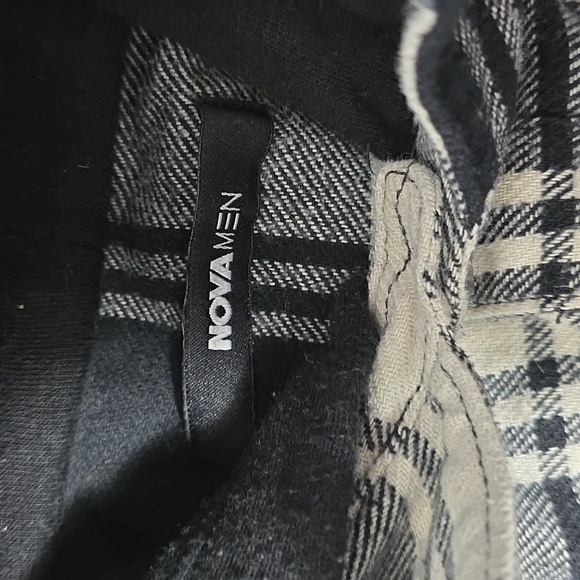 Fashion Nova Men Black and Gray Plaid Jacket - Picture 3 of 6